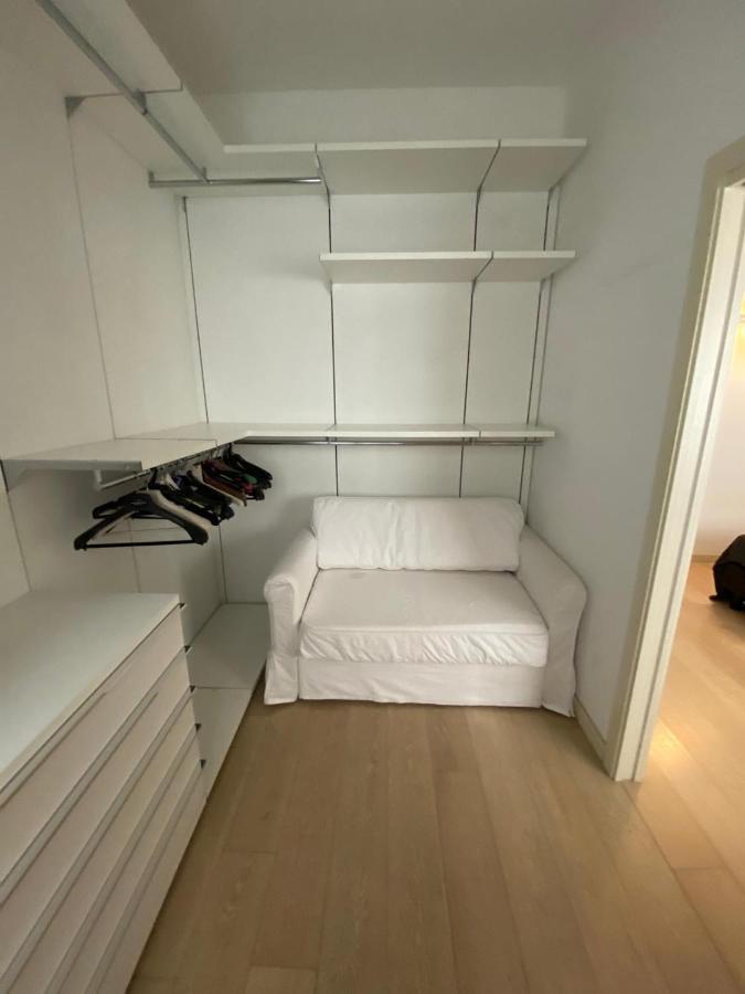 Lovely Apartment In The New Porta Nuova Area Milaan Buitenkant foto