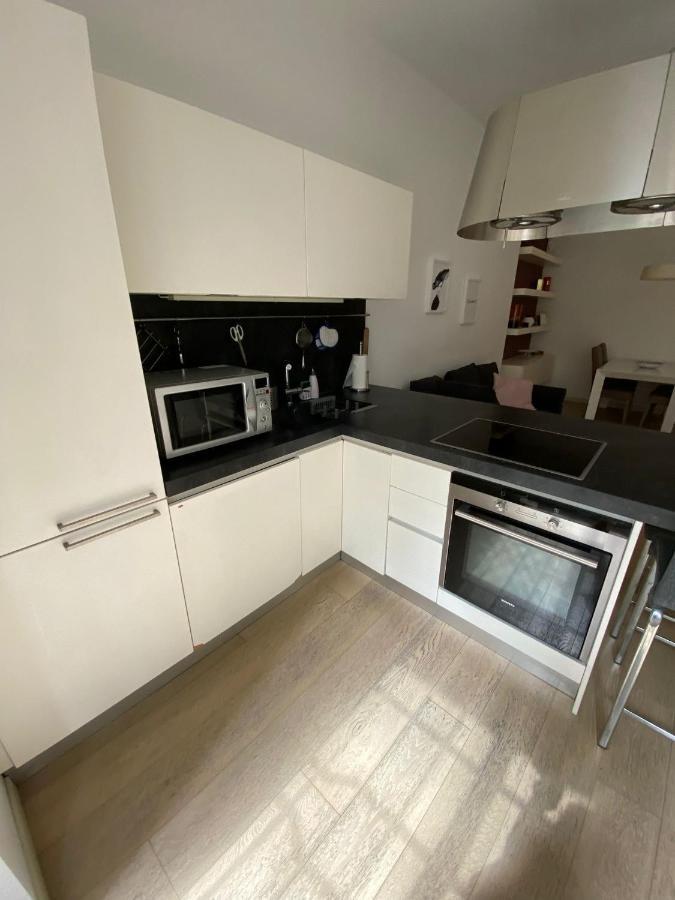 Lovely Apartment In The New Porta Nuova Area Milaan Buitenkant foto