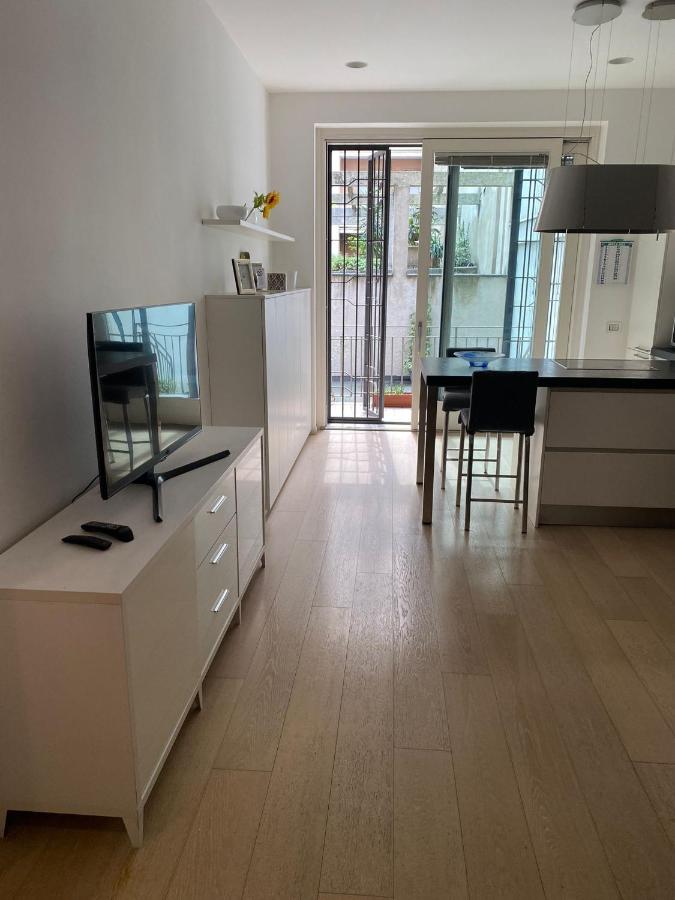 Lovely Apartment In The New Porta Nuova Area Milaan Buitenkant foto