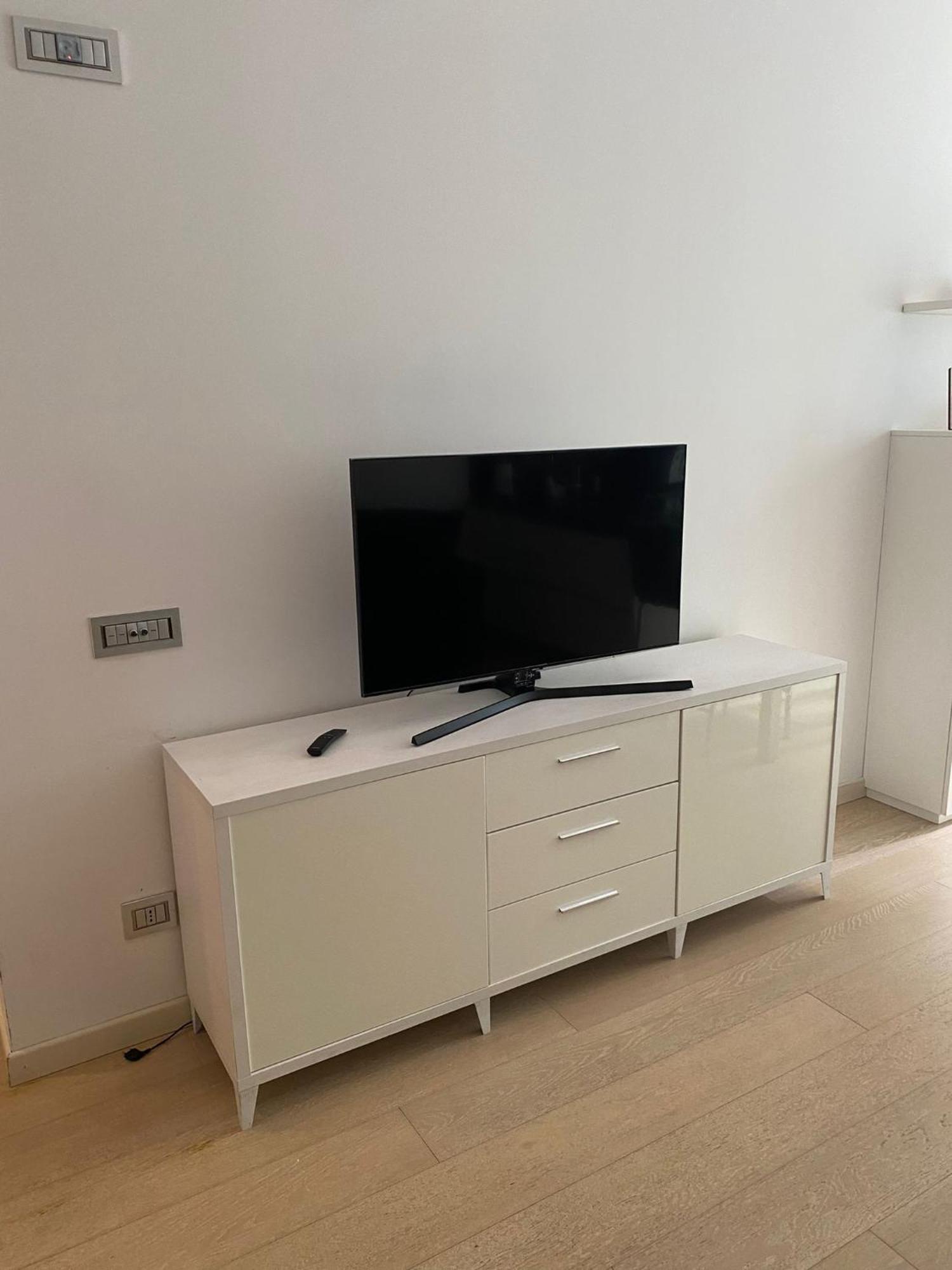 Lovely Apartment In The New Porta Nuova Area Milaan Buitenkant foto
