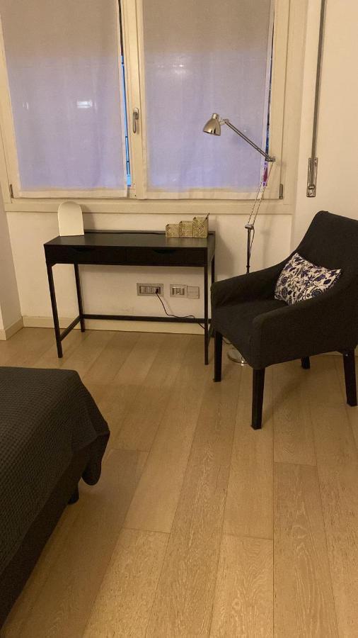 Lovely Apartment In The New Porta Nuova Area Milaan Buitenkant foto