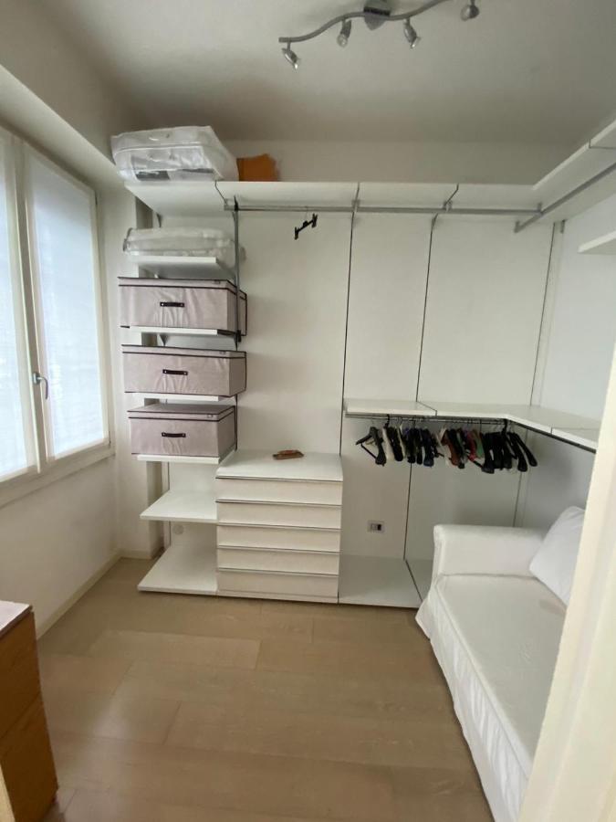 Lovely Apartment In The New Porta Nuova Area Milaan Buitenkant foto