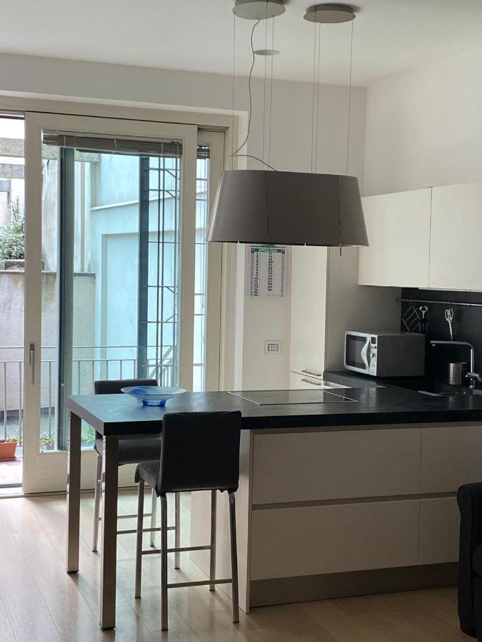 Lovely Apartment In The New Porta Nuova Area Milaan Buitenkant foto